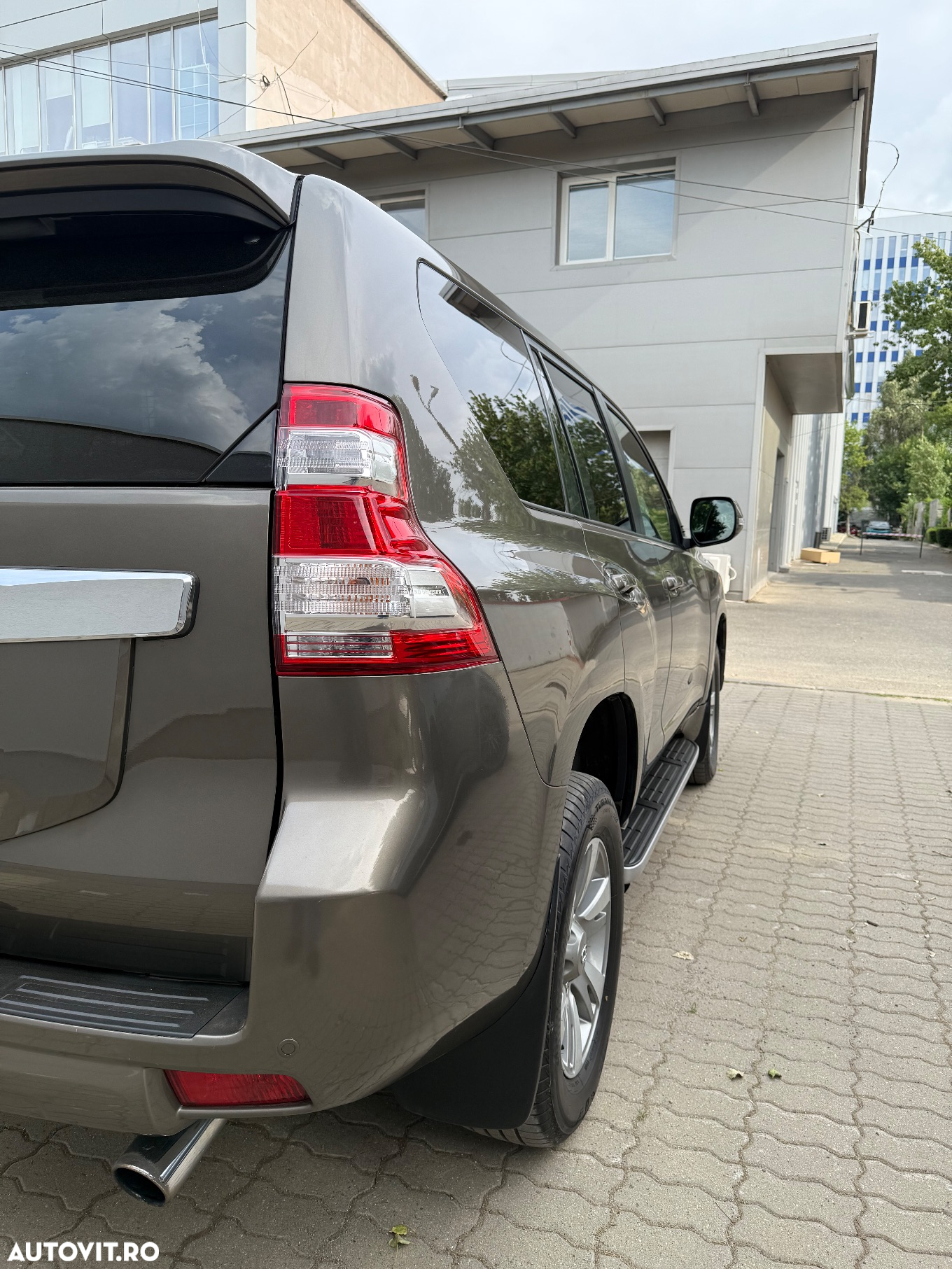 Toyota Land Cruiser 3.0l Turbo D-4D Aut. Luxury - 6