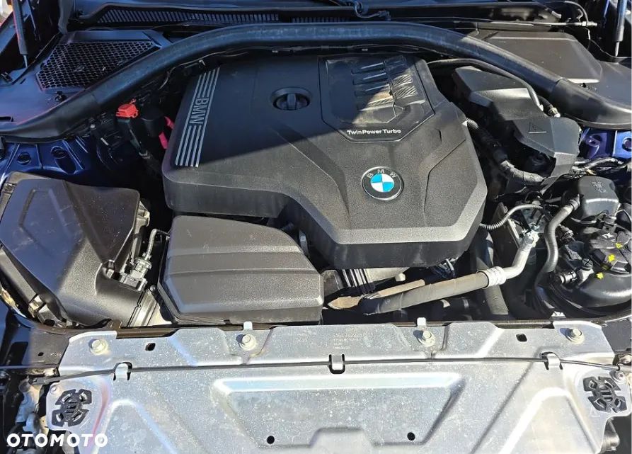 BMW Seria 3 330i xDrive M Sport - 11