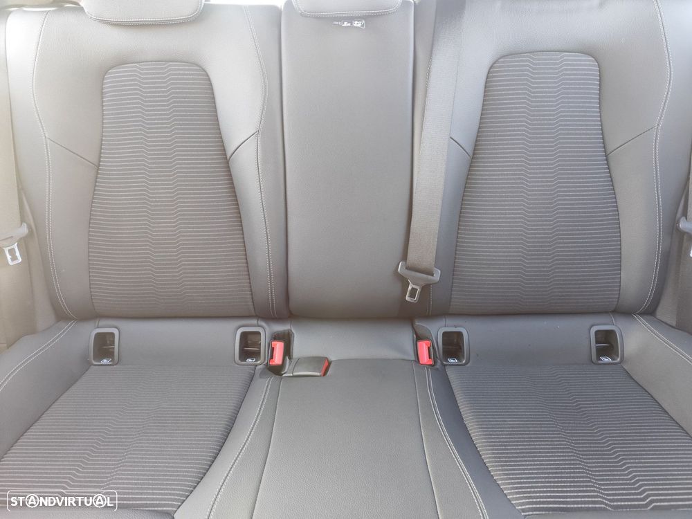 Mercedes-Benz A 180 d Style Aut. - 24