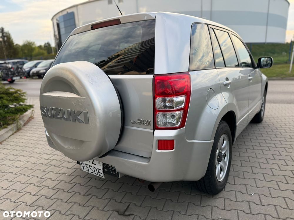 Suzuki Grand Vitara 2.7 V6 - 14