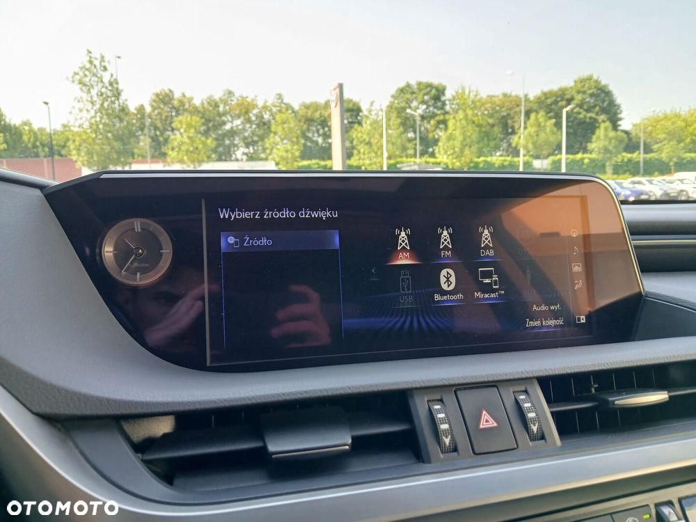 Lexus ES - 16