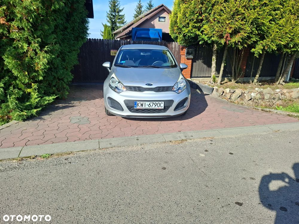Kia Rio - 20