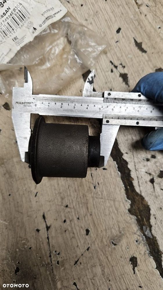 Silentblock wahacza Moog NI-SB 8454 Nissan Navara NP300 D22 D40 - 11