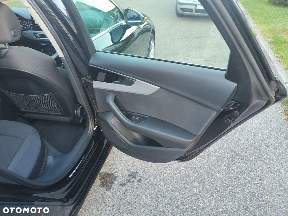 Audi A4 Avant 35 TFSI S tronic sport - 18