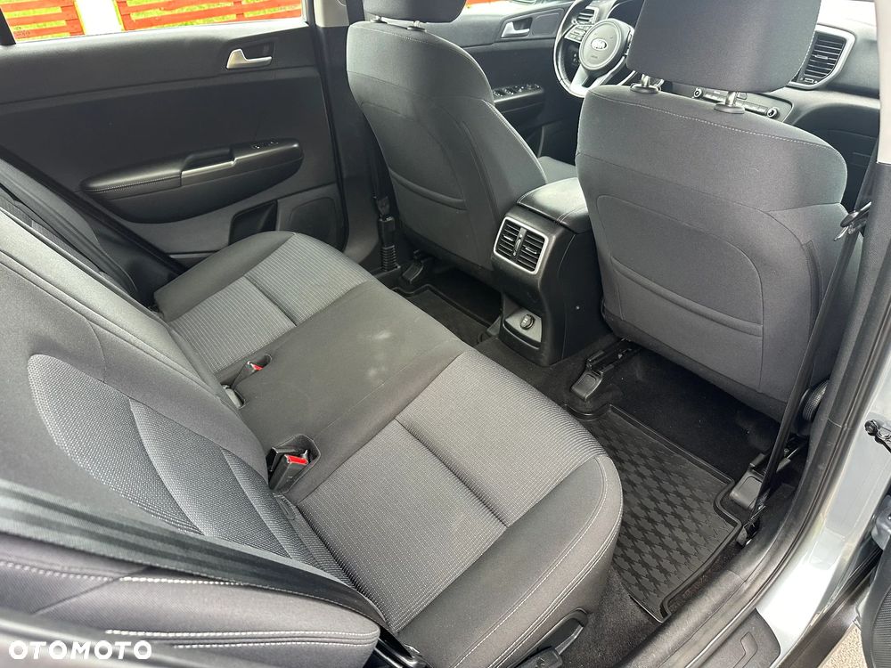 Kia Sportage 1.6 CRDI AWD GT LINE - 37