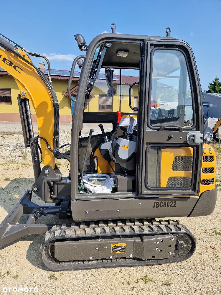 JCB JBC 8022 - 22
