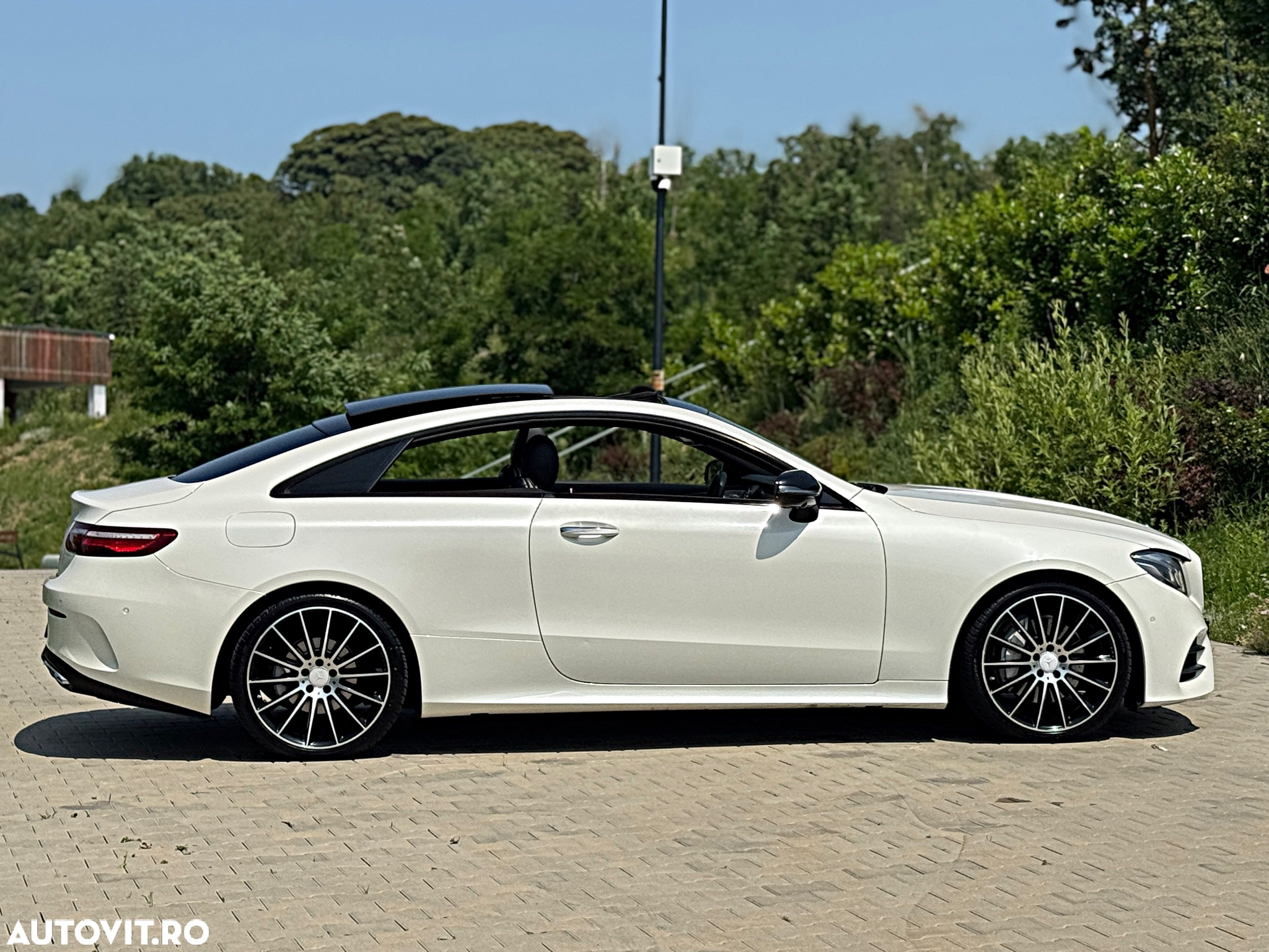 Mercedes-Benz E 220 d Coupe 9G-TRONIC AMG Line - 18