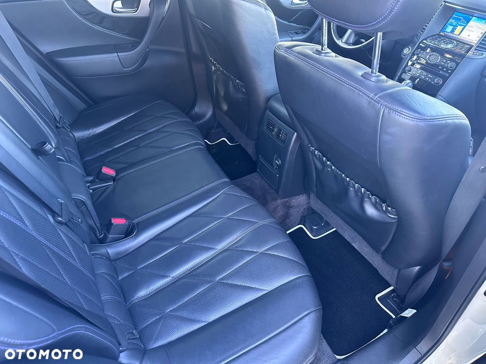 Infiniti QX70 3.0d GT Premium - 27
