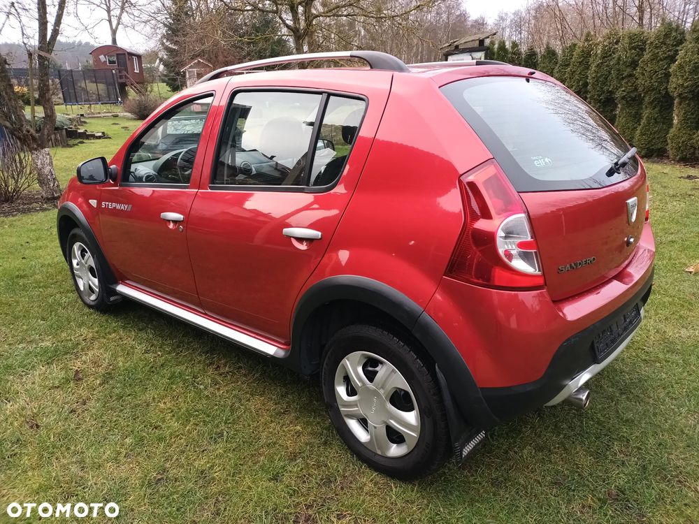 Dacia Sandero Stepway 1.6 - 5