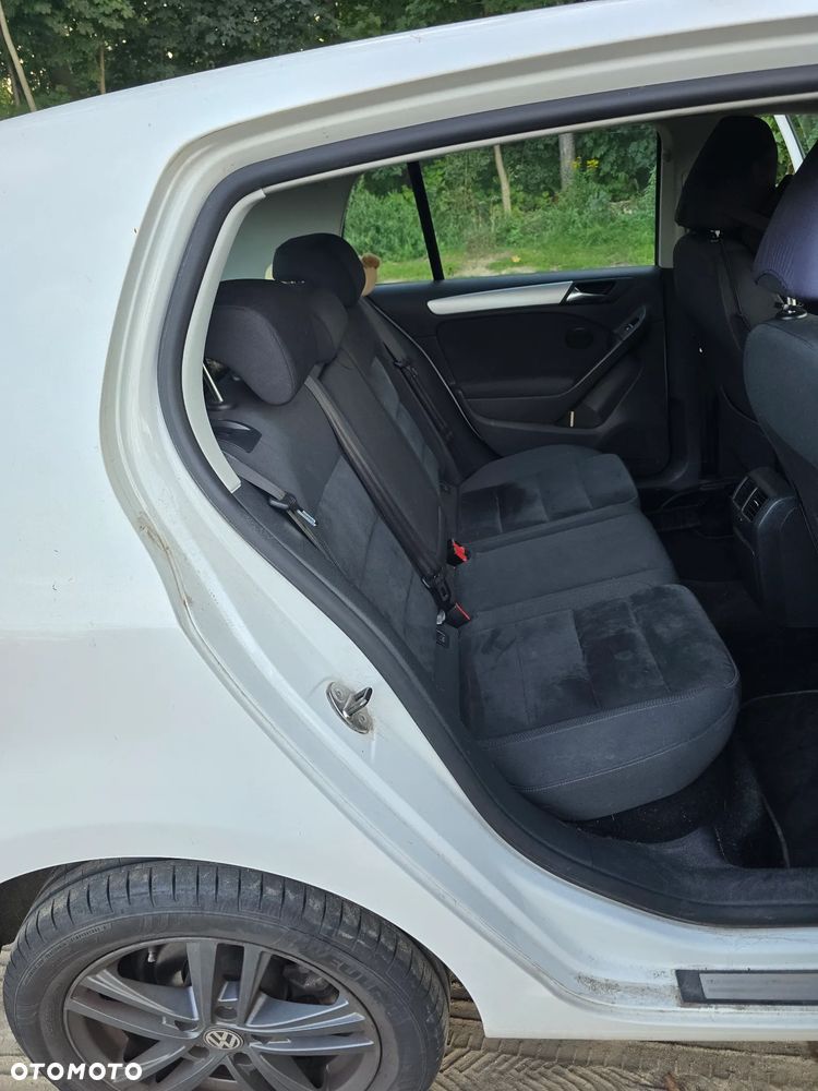 Volkswagen Golf 1.6 TDI Highline DSG - 14