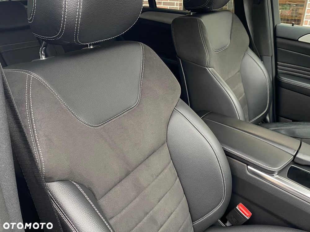 Mercedes-Benz ML - 13