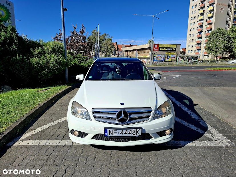 Mercedes-Benz Klasa C 180 CGI Automatik BlueEFFICIENCY Elegance - 10