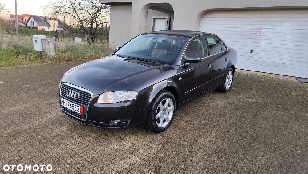 Audi A4 Limousine - 3