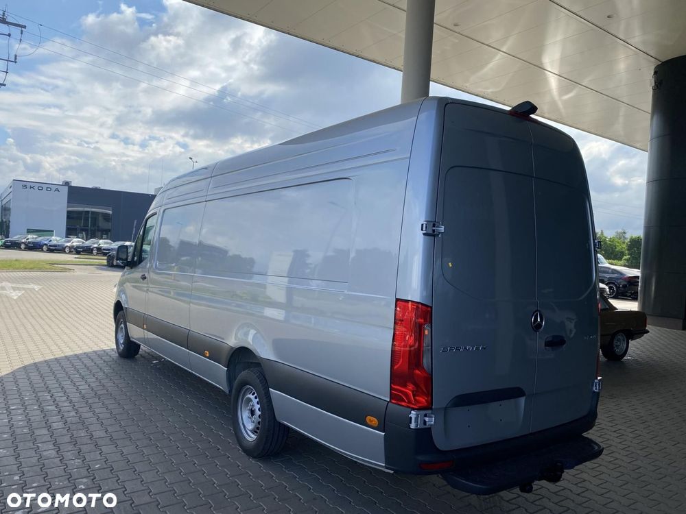 Mercedes-Benz Sprinter - 9