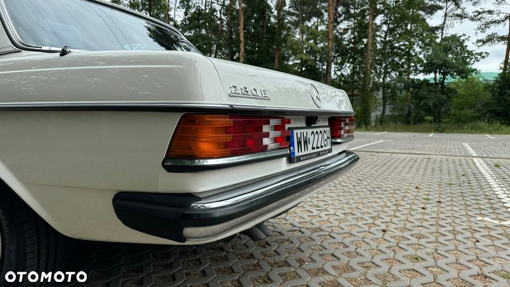 Mercedes-Benz W123 - 10