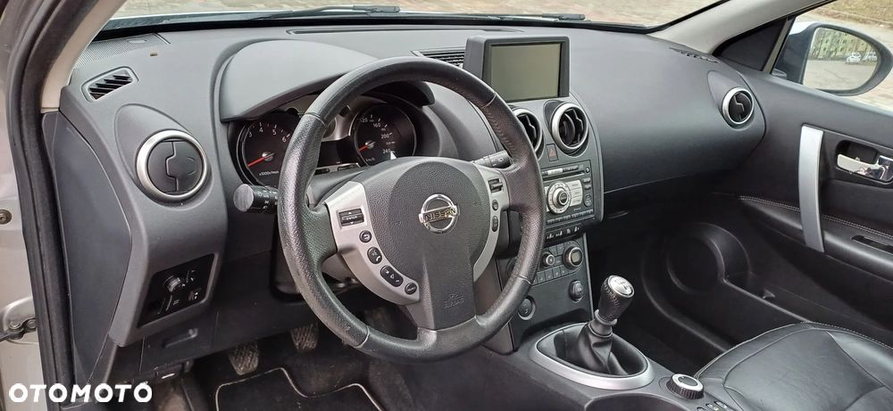 Nissan Qashqai 2.0 4 x 4 tekna - 19