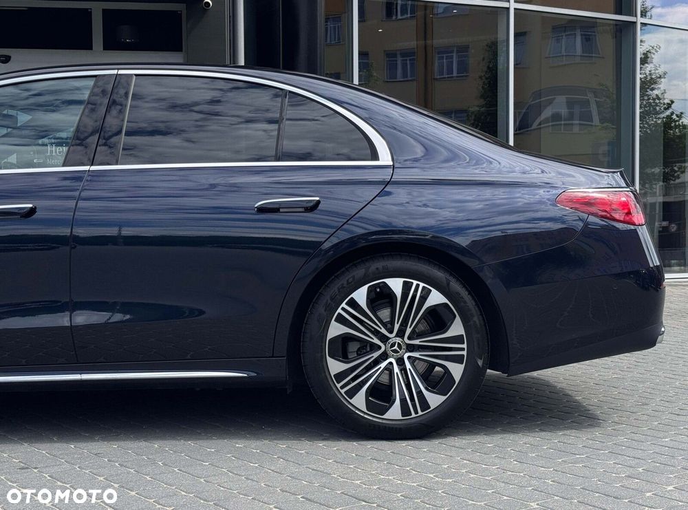 Mercedes-Benz Klasa E 220 d mHEV 4-Matic Exclusive 9G-Tronic - 15