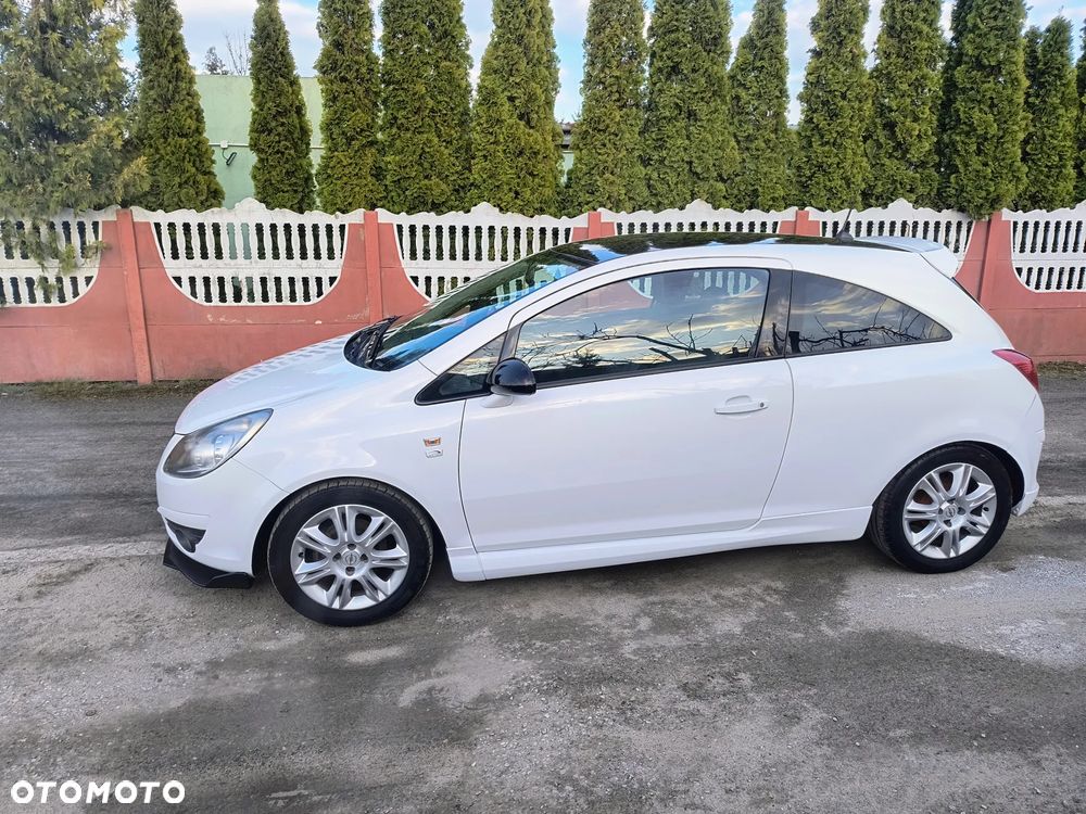 Opel Corsa 1.2 16V Limited Edition - 4