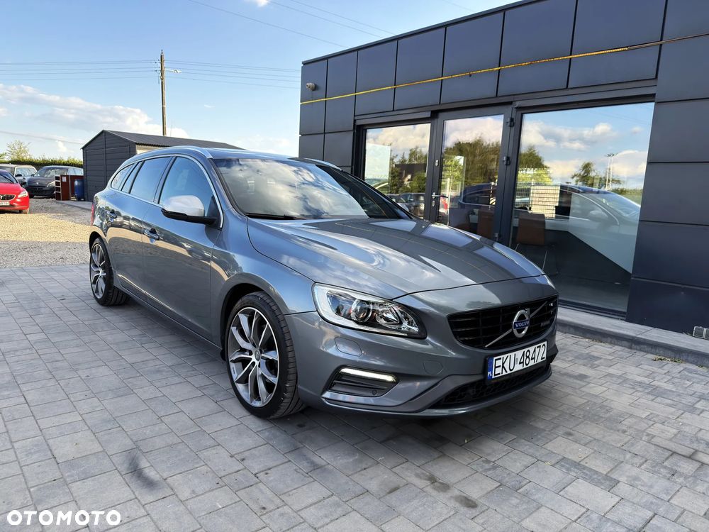 Volvo V60 D3 Drive-E R-Design Momentum - 11