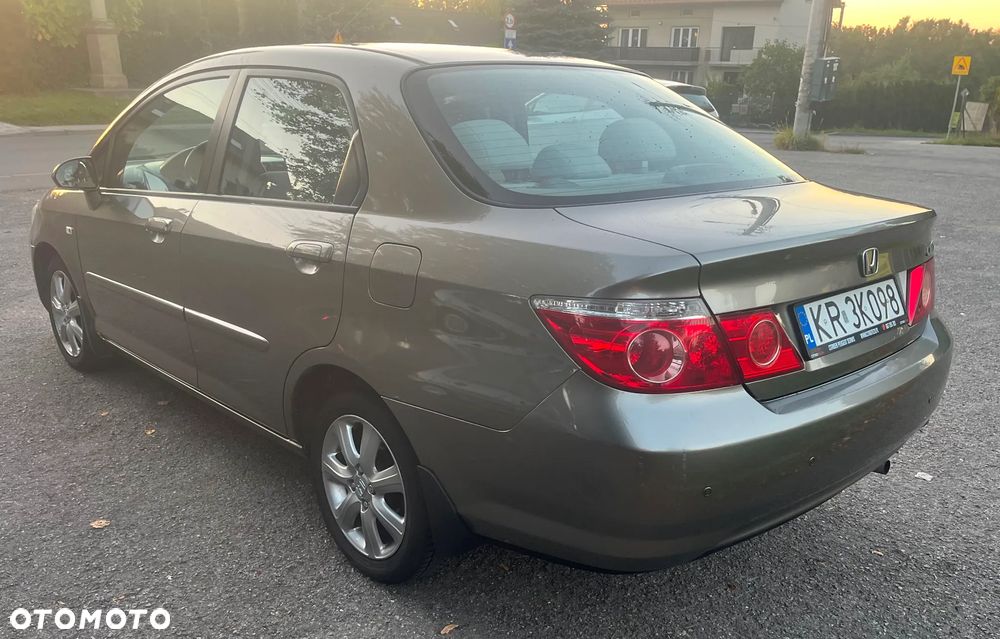 Honda City 1.4 Comfort - 4