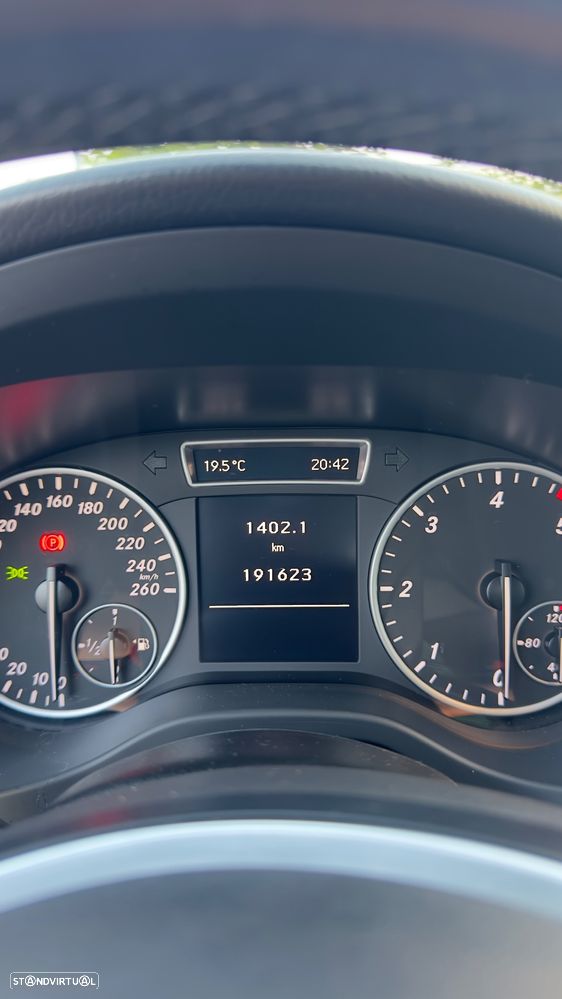 Mercedes-Benz A 180 CDI (BlueEFFICIENCY) - 40