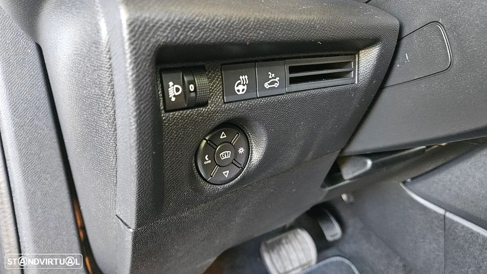 Citroën e-C4 X 50 kWh Shine - 18