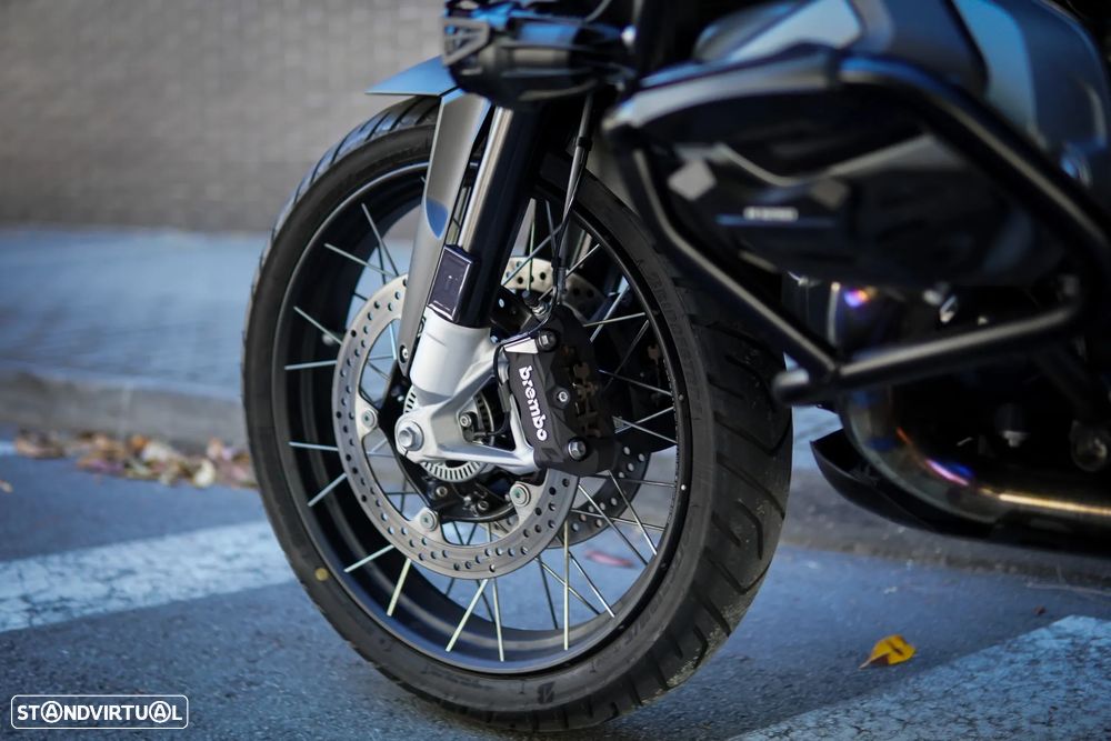 BMW R 1250 GS Adventure TRIPLE BLACK C/ AKRAPOVIC - 23