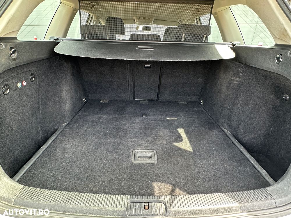 Volkswagen Golf Variant 1.4 TSI Comfortline DSG - 8