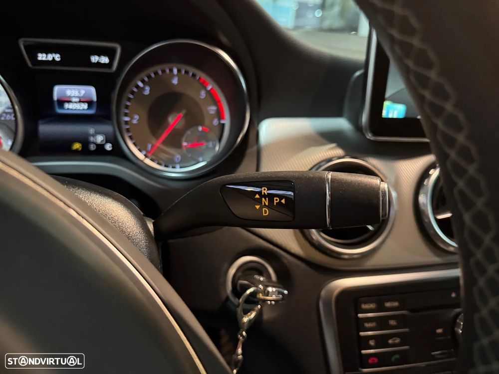 Mercedes-Benz GLA 180 d Urban Aut. - 28