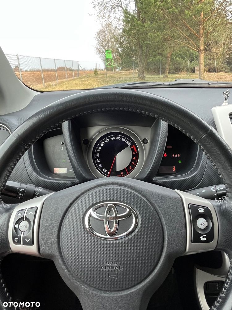 Toyota Urban Cruiser 1.4 D-4D 4x4 - 14