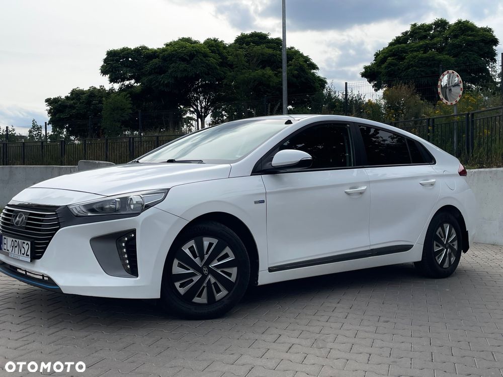Hyundai IONIQ Hybrid Business - 6
