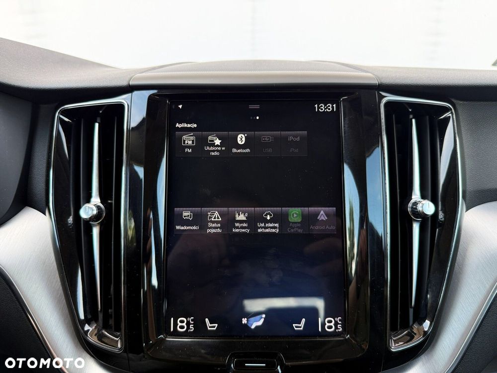 Volvo XC 60 T4 Momentum Pro - 27