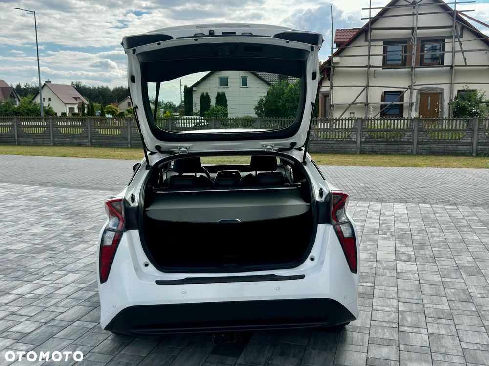 Toyota Prius 1.8 Hybrid Prestige - 26
