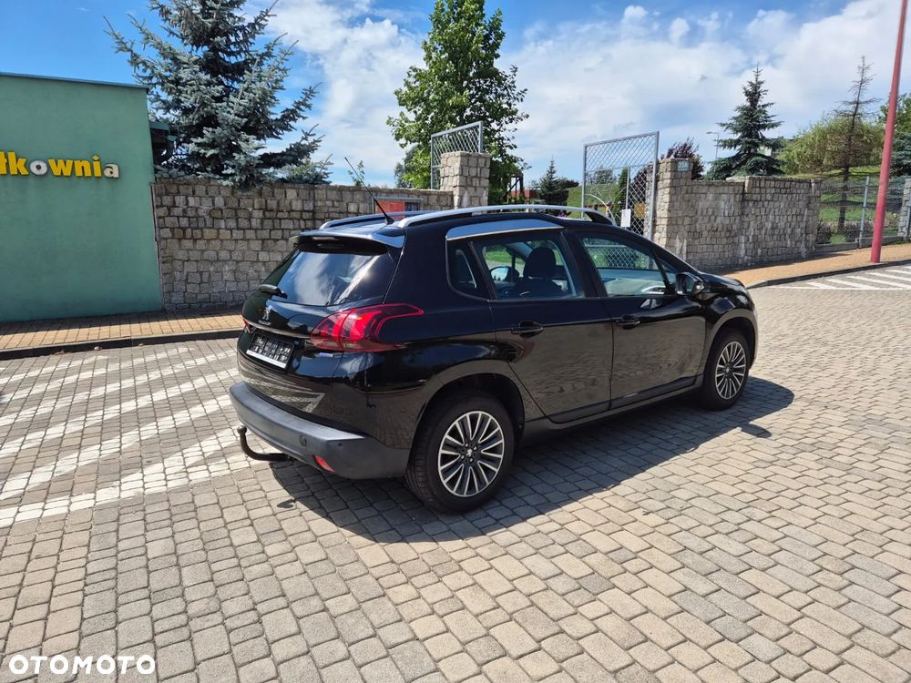 Peugeot 2008 1.2 Pure Tech GPF Allure S&S EAT6 - 5