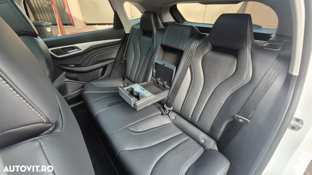 MG Marvel R Luxury - 13