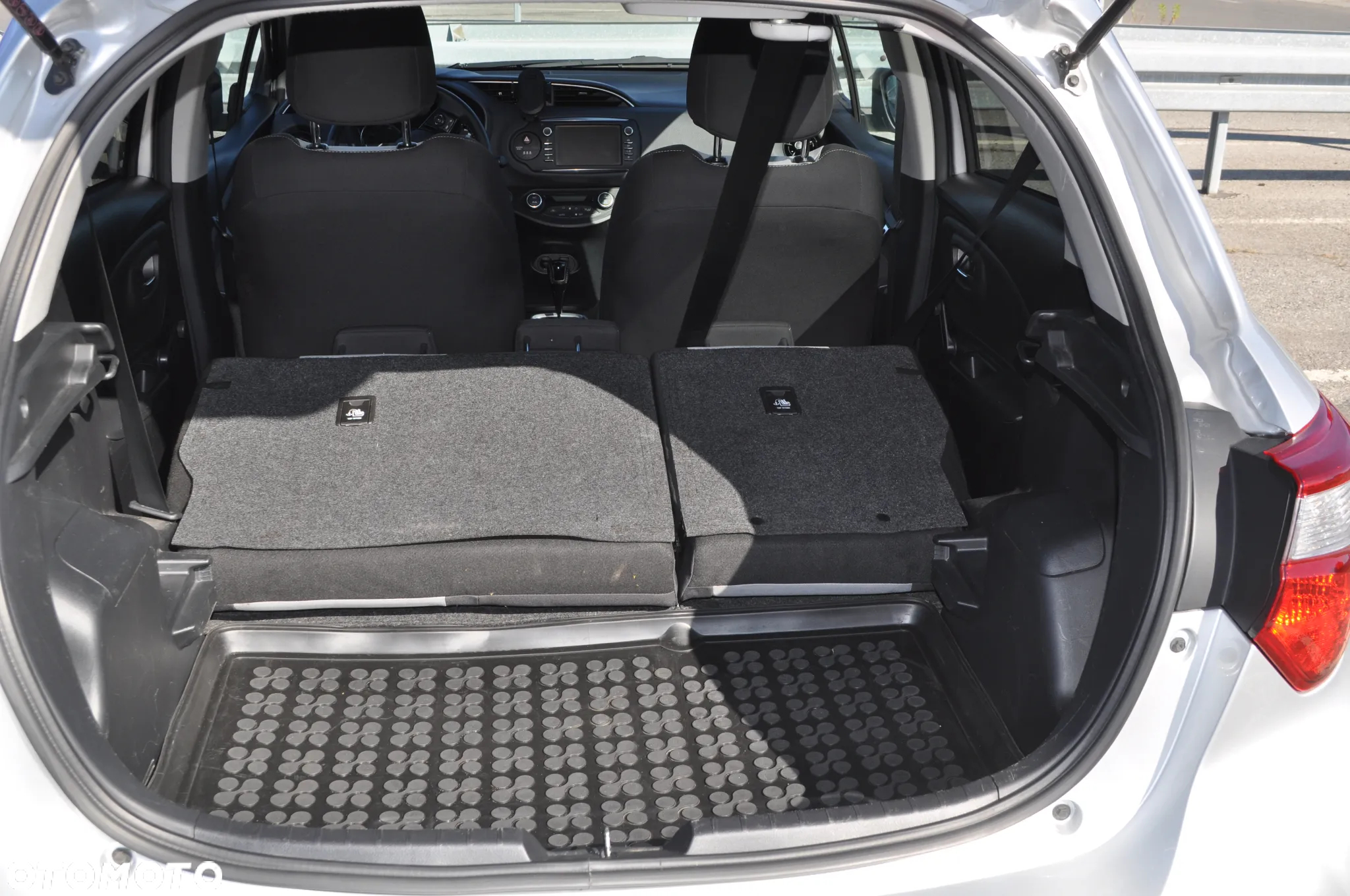 Toyota Yaris - 7