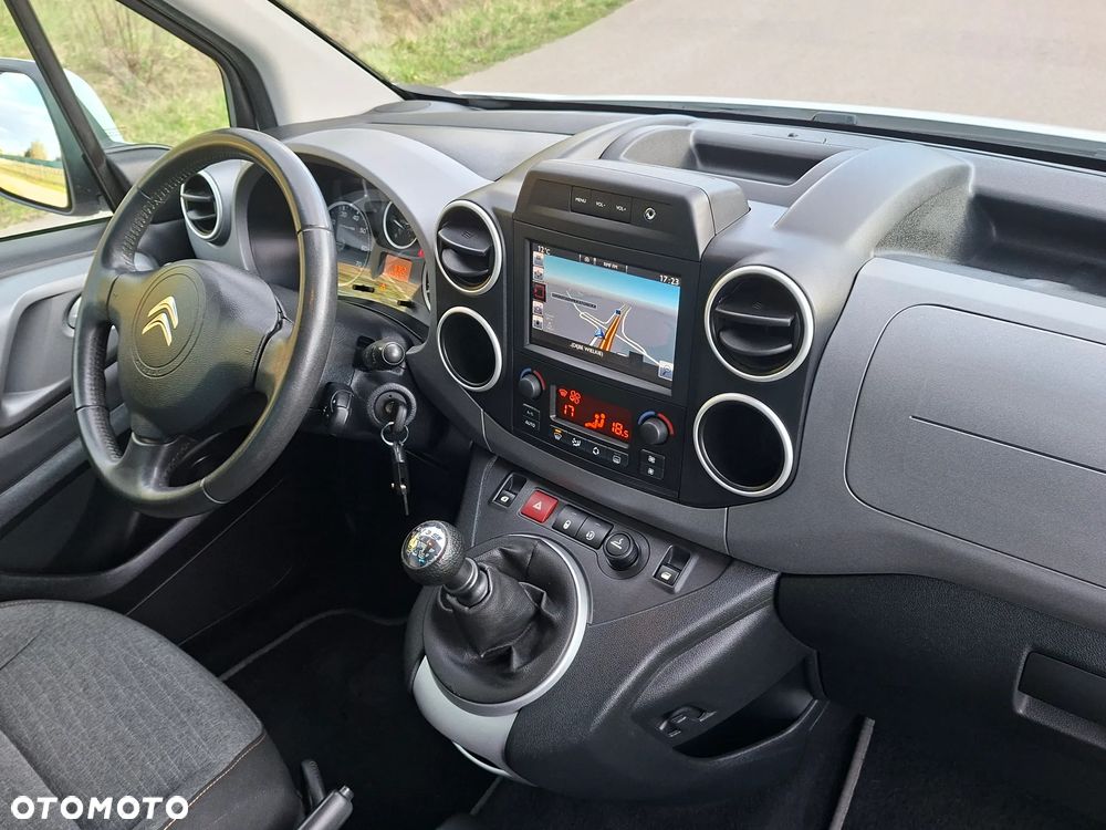 Citroën Berlingo Multispace BlueHDi 120 S&S SHINE - 17