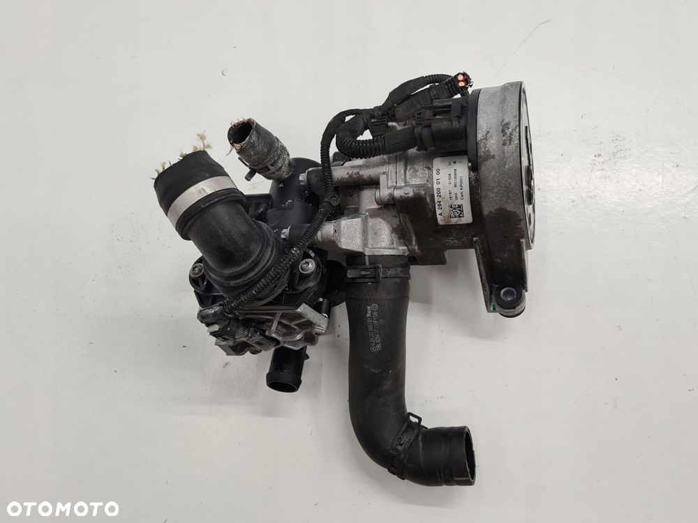 MERCEDES W205 POMPA WODY 1.5CGI A2642000100 - 1