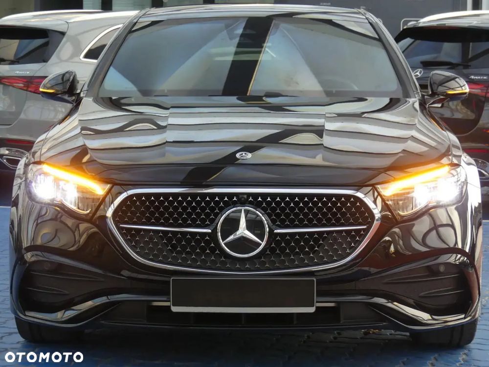 Mercedes-Benz Klasa E 220 d mHEV 4-Matic AMG 9G-Tronic - 2