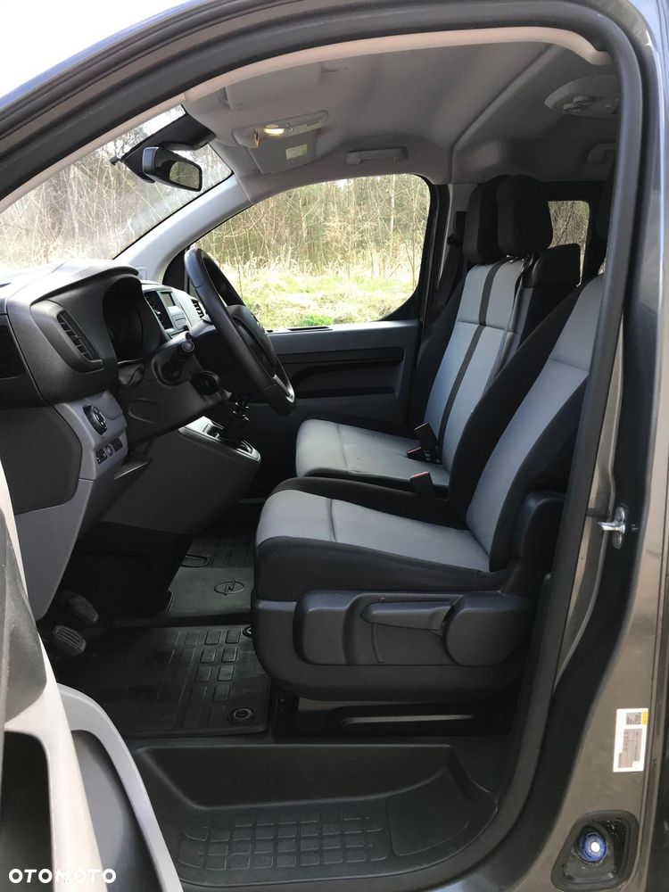 Opel Vivaro - 10