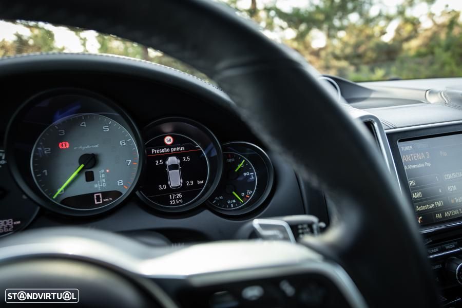 Porsche Cayenne S E-Hybrid - 34