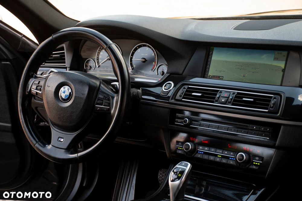 BMW Seria 5 520d - 5