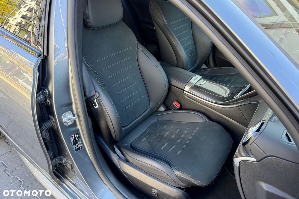 Mercedes-Benz Klasa C 300 e PHEV 4-Matic AMG - 22