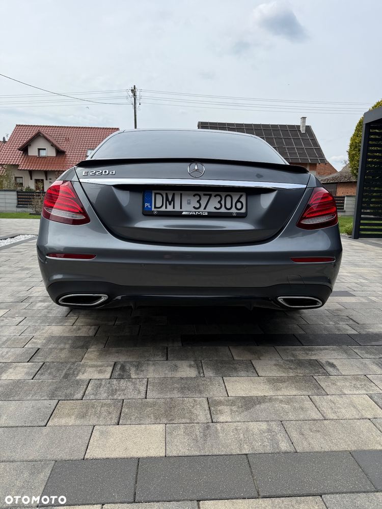 Mercedes-Benz Klasa E 220 d 9G-TRONIC - 6