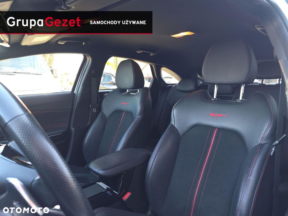 Kia ProCeed 1.6 T-GDI GT DCT - 11