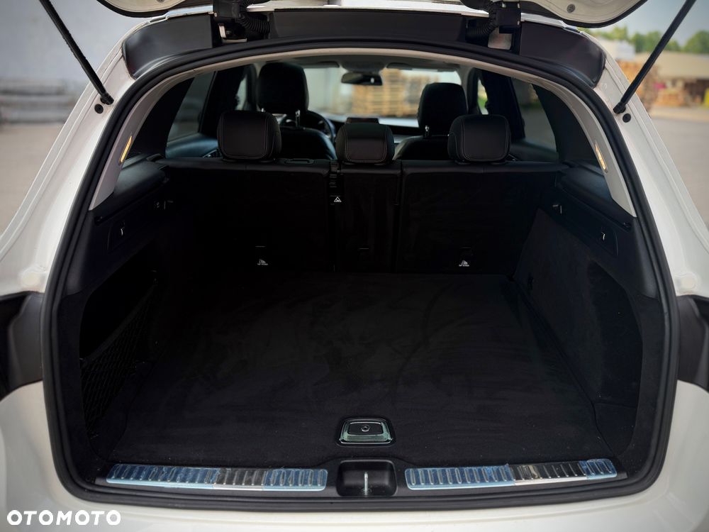Mercedes-Benz GLC - 20
