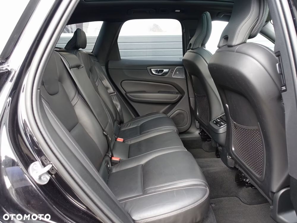 Volvo XC 60 B5 B AWD Ultra Black Edition - 20