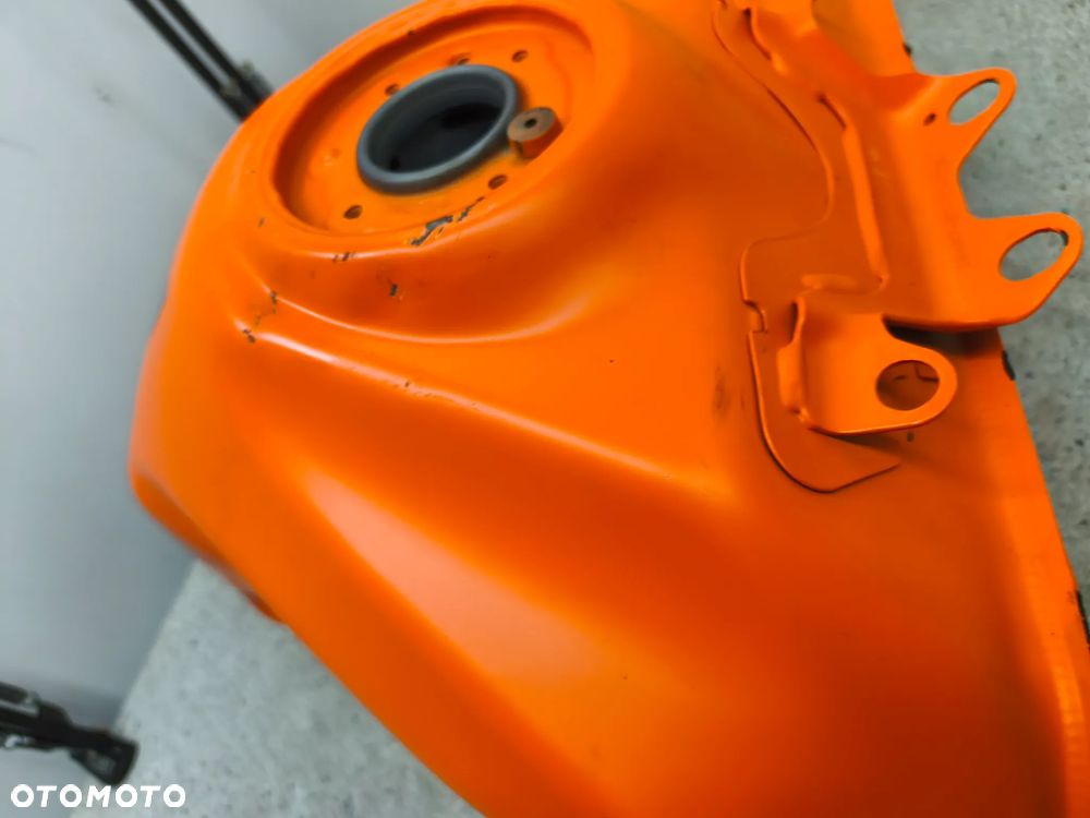Bak, zbiornik paliwa KTM 390 Duke 24- - 26