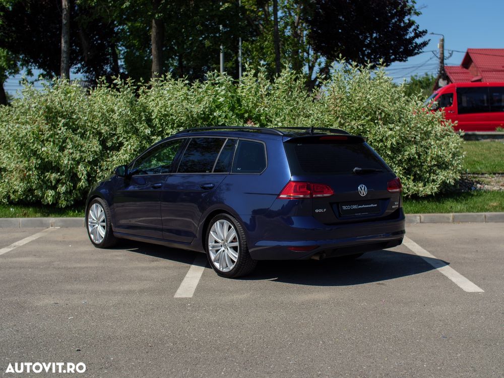 Volkswagen Golf 1.6 TDI DPF DSG BlueMotion Technology Comfortline - 4