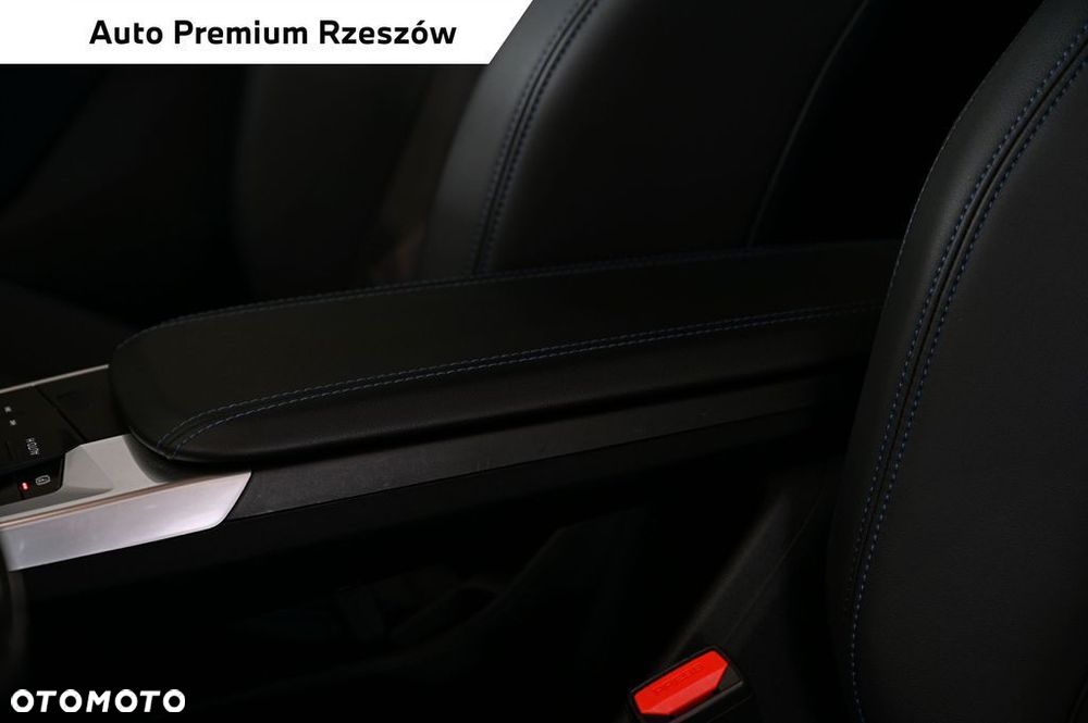 BMW Seria 2 218d M Sport - 9